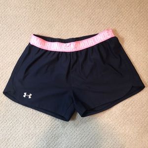 Women’s Underarmour athletic shorts